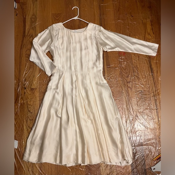 Vintage Dresses & Skirts - Vintage Cream SILK Satin Wedding Dress